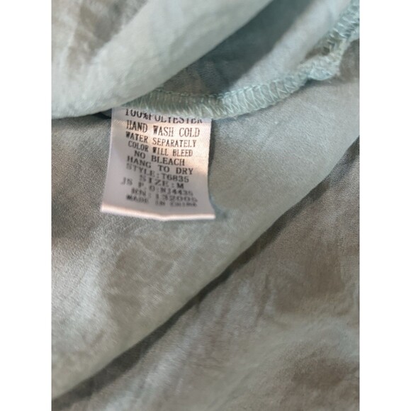 Entro Women’s 100% Lightweight‎ Mint Green Long Sleeve V-Neck Blouse Size Medium - Picture 6 of 6